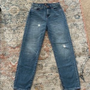 Urban Outfitters Mom Jeans